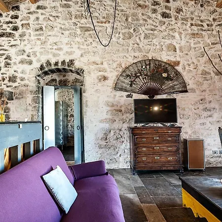 Fortugno Sleeps 7 Pool Wifi Villa Donnafugata